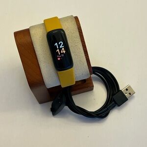 Fitbit Inspire 3 (tested, excellent condition, Charger included)